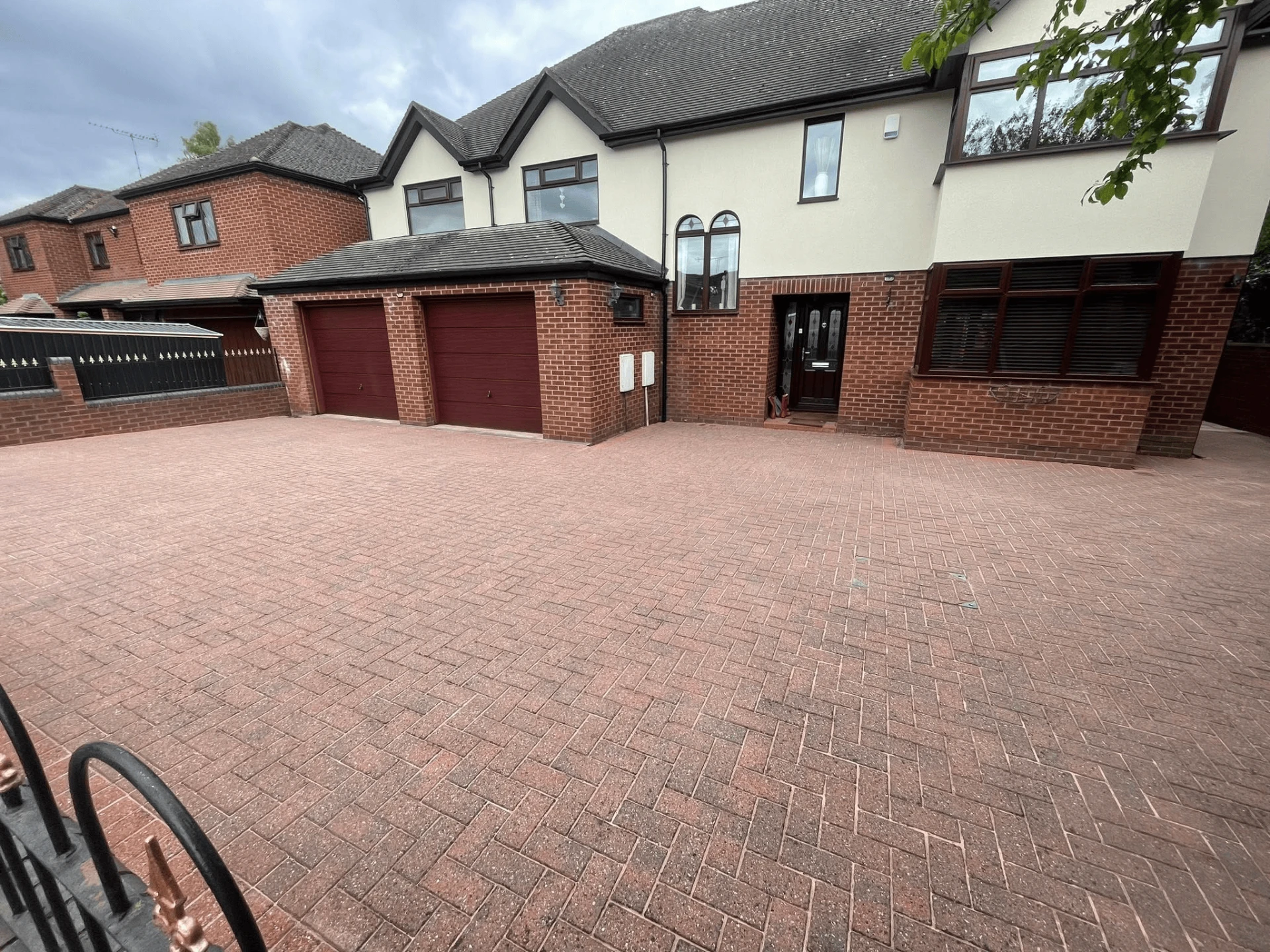 Driveway cleaning Burntwood comparison 2, after professional cleaning